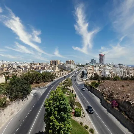 Stylish & Spacious In The Heart Of Paceville By 360 Estates Apartman