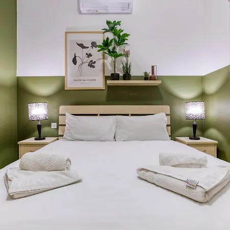 Апартаменты Stylish & Spacious In The Heart Of Paceville By 360 Estates Сент Джулианс