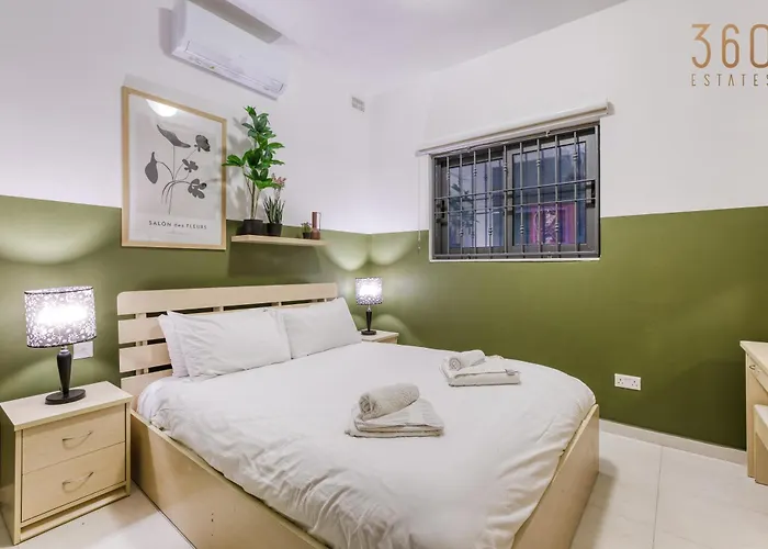 Stylish & Spacious In The Heart Of Paceville By 360 Estates Apartament St. Julian's