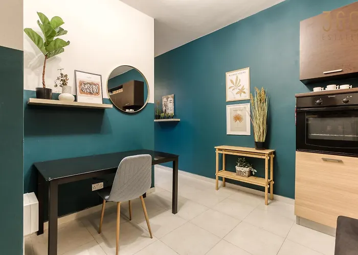 Stylish & Spacious In The Heart Of Paceville By 360 Estates * St. Julian's