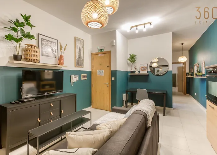 Stylish & Spacious In The Heart Of Paceville By 360 Estates San Ġiljan