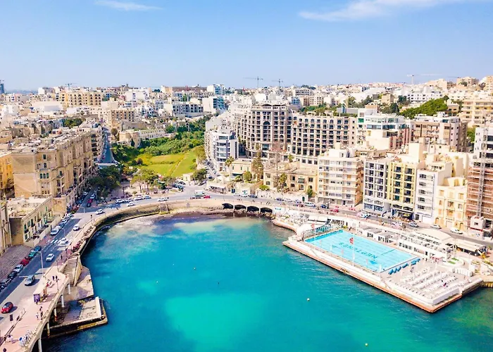 Stylish & Spacious In The Heart Of Paceville By 360 Estates Apartment