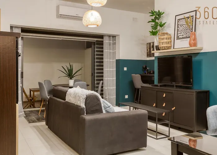 Stylish & Spacious In The Heart Of Paceville By 360 Estates Apartment San Ġiljan